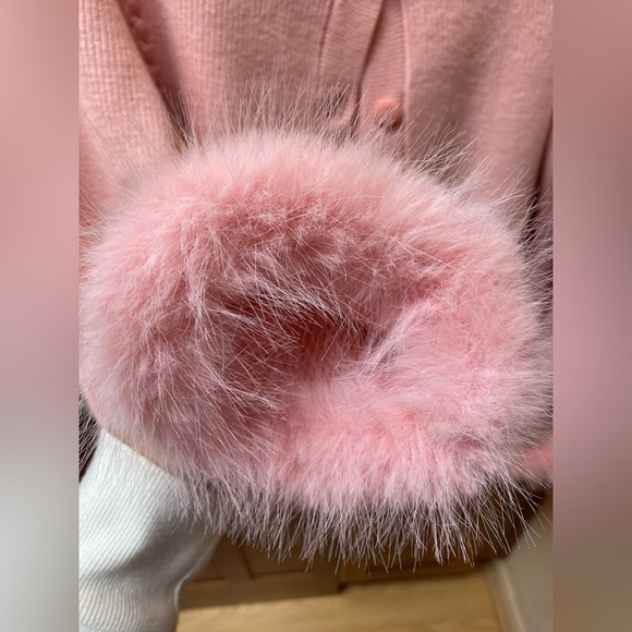 Pink Fuzzy Top - Picture 3 of 9